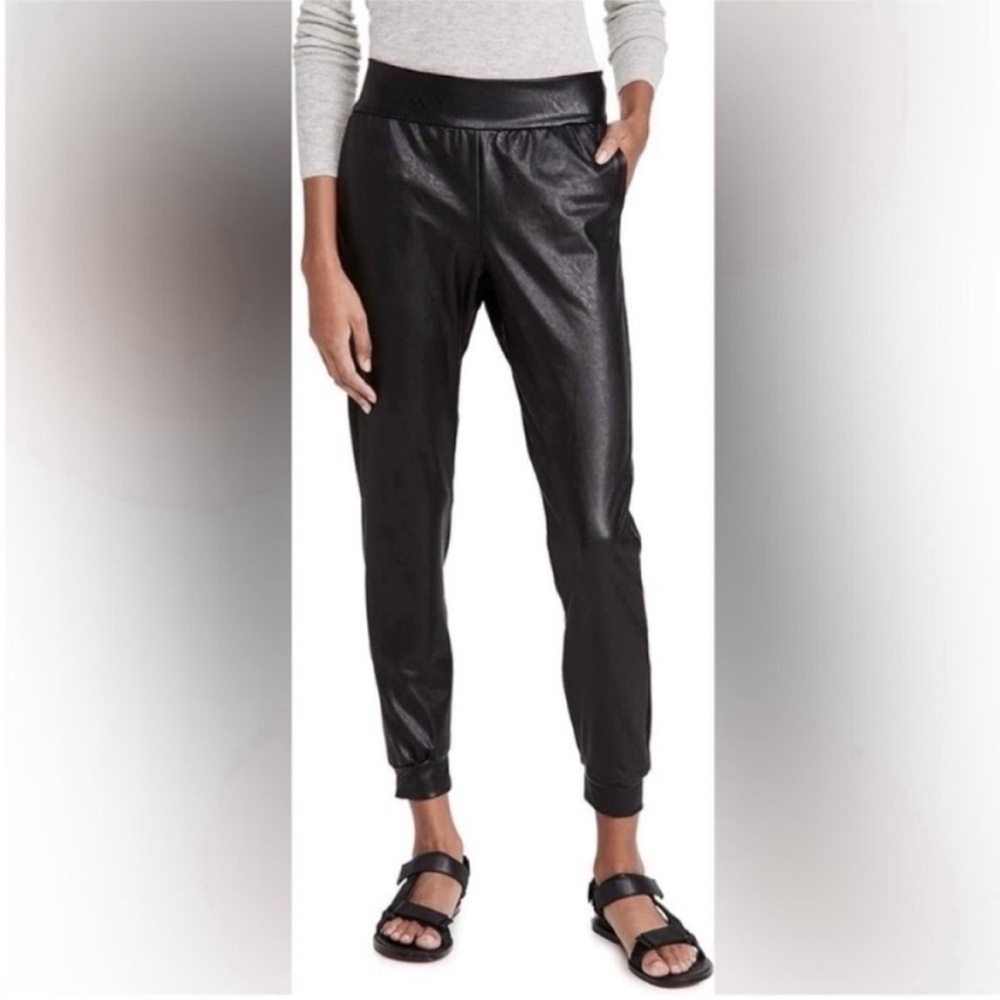Commando faux leather jogger
